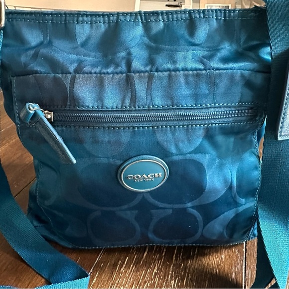 Coach signature logo cross body bag - Picture 13 of 13